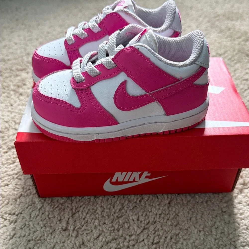 Nike toddler dunk low - Picture 2 of 4